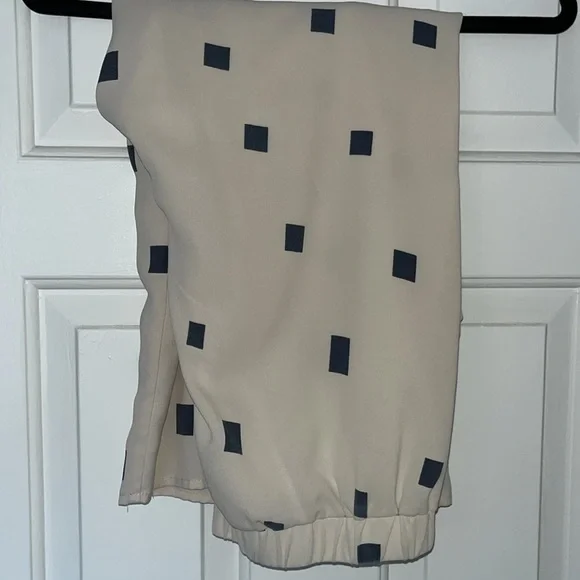 Set - Picture 3 of 3